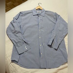 Calvin Klein men’s button down dress shirt size large